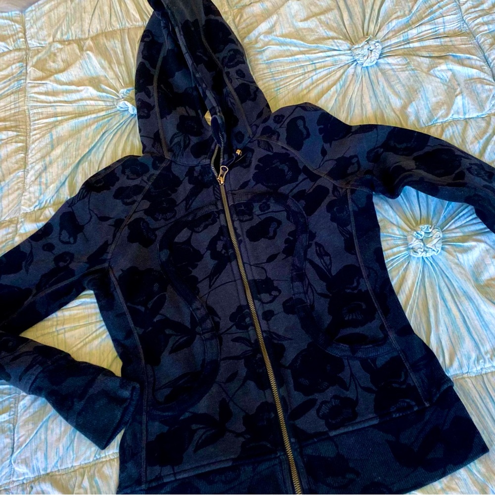 Lululemon Scuba Hoodie - Rare Pattern!